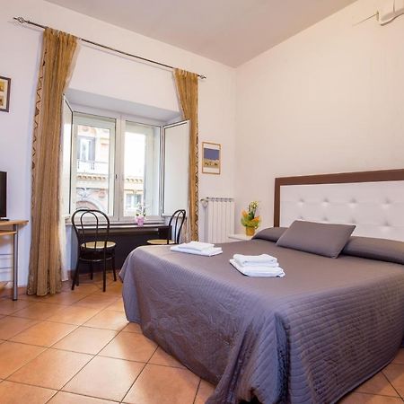 רומא Minihotel Azzurra מראה חיצוני תמונה
