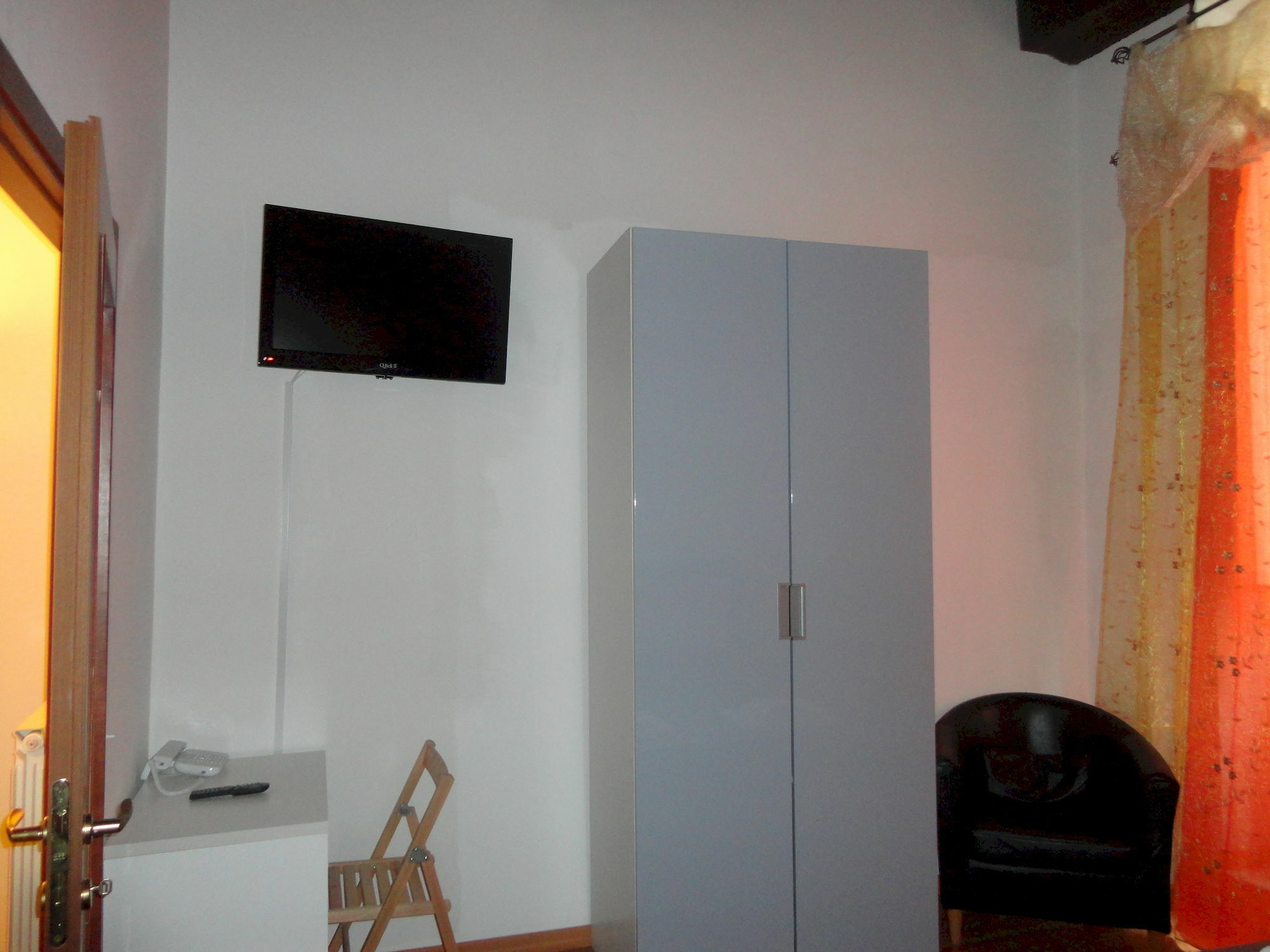 רומא Minihotel Azzurra מראה חיצוני תמונה