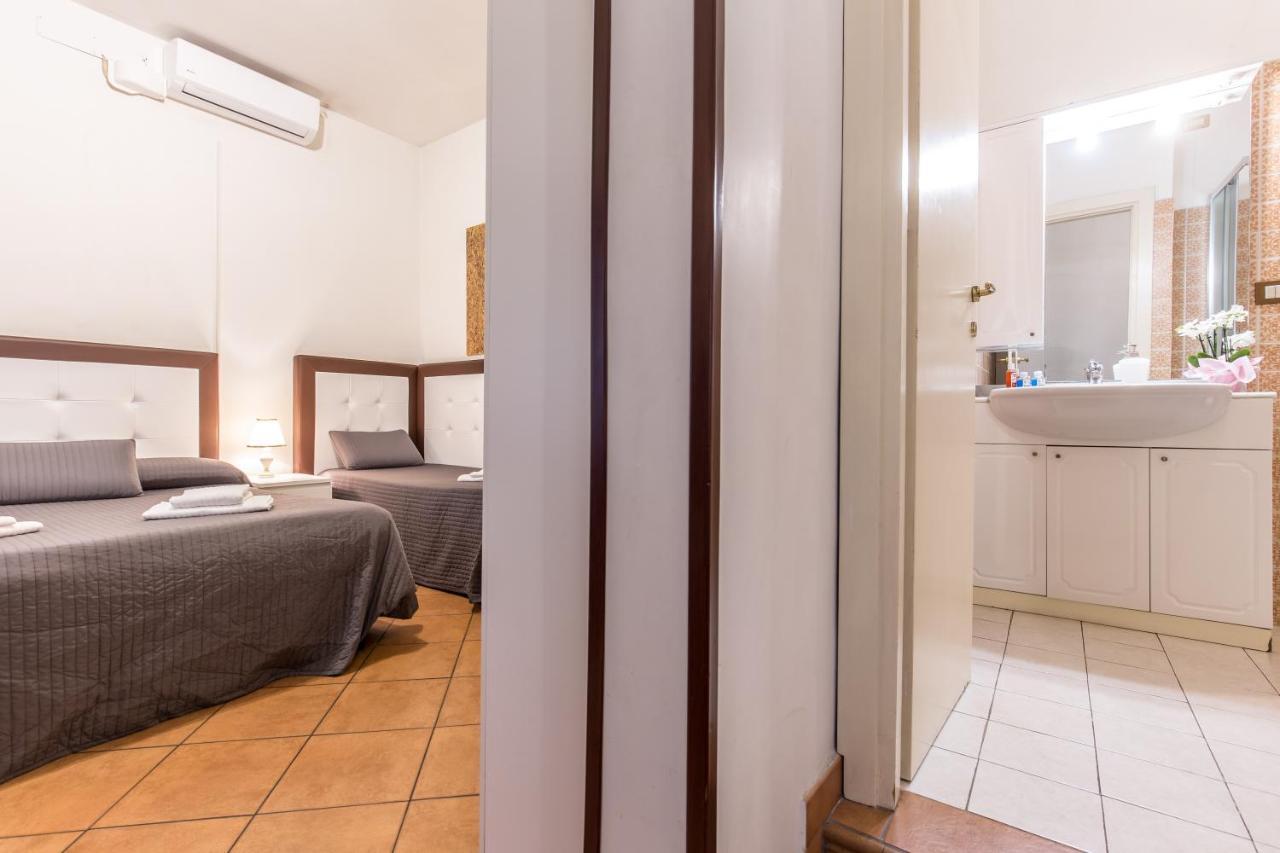רומא Minihotel Azzurra מראה חיצוני תמונה