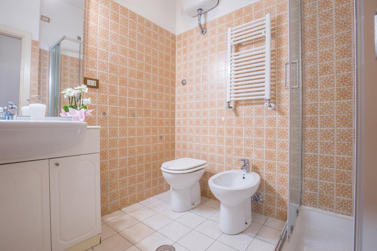 רומא Minihotel Azzurra מראה חיצוני תמונה