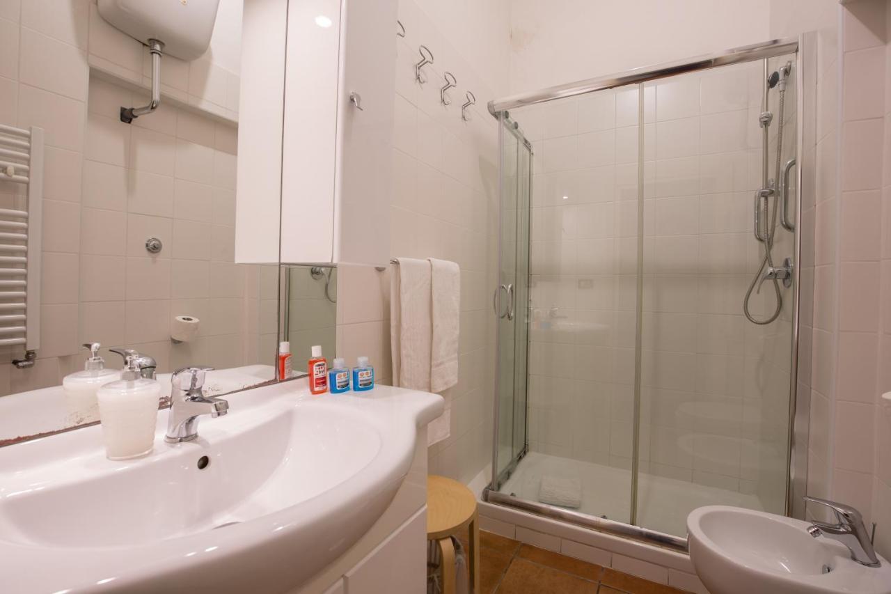 רומא Minihotel Azzurra מראה חיצוני תמונה